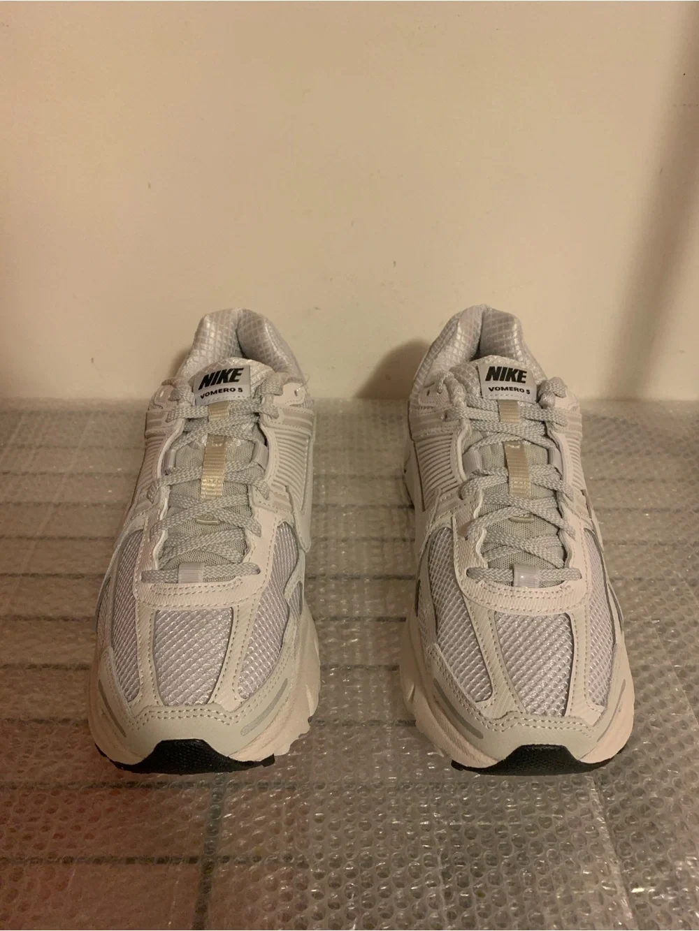 Nike Women's Air Zoom Vomero 5 White Vast Grey FQ7079-100 - Women’s Size 8
